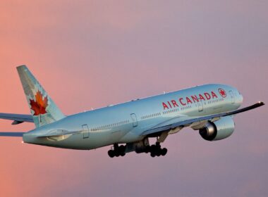 1200px-air_canada_boeing_777-200lr_toronto_takeoff.jpg