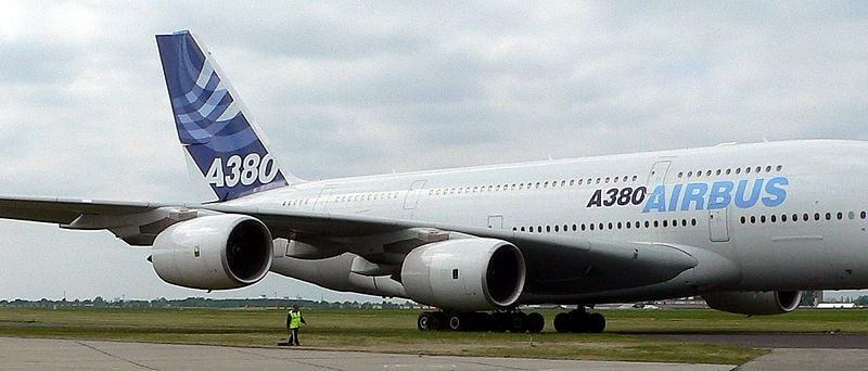 1200px-airbus_a380_total-1.jpg