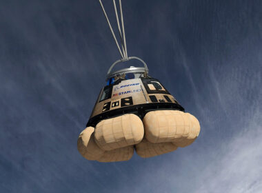 1200px-cst-100_starliner_drop.jpg