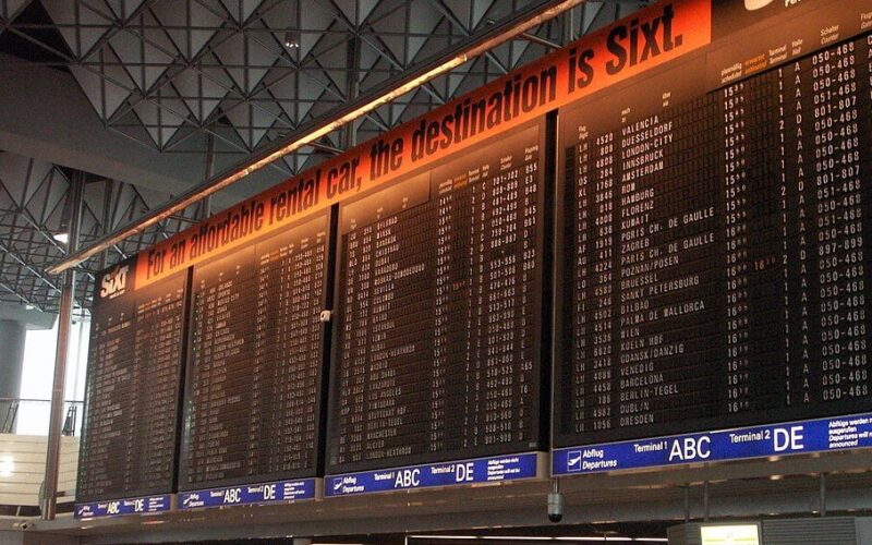 1200px-information_panel_terminal_1_at_frankfurt_airport.jpg