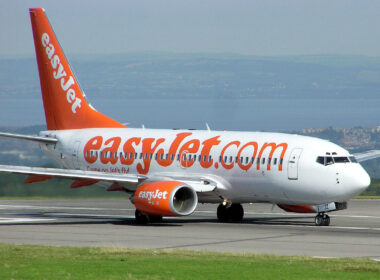 1200px-low.cost_.carrier.easyjet.arp_.jpg