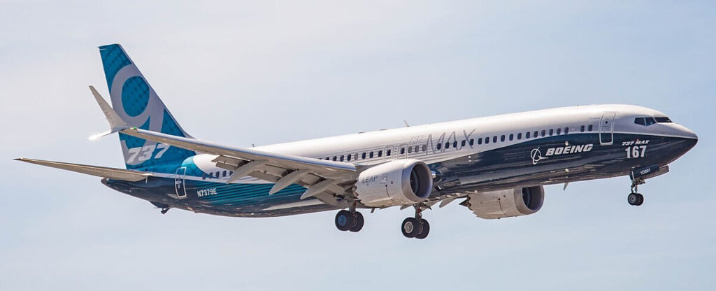 1200px-n7379e_-_boeing_737_max_9.jpg