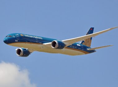 1280px-vietnam_airlines_boeing_787-9_vn-a861-2.jpg