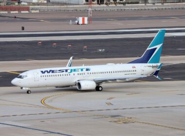 1280px-westjet_-_boeing_737-8ct_c-fdmb_-_quintin_soloviev.jpg