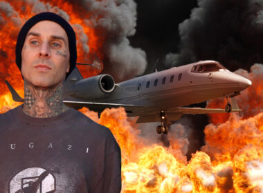 travis barker plane crash