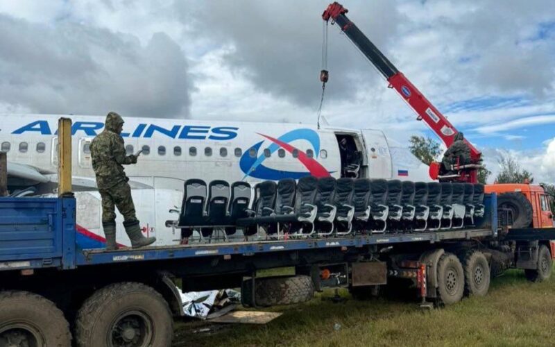 Ural Airlines Airbus A320 dismantle