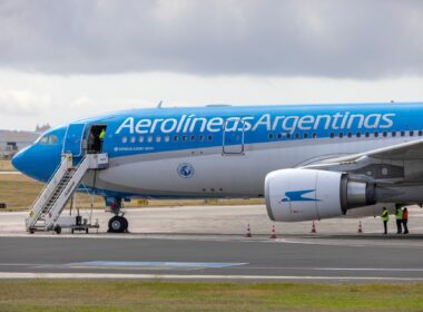 Aerolineas Argentinas Airbus A330-202