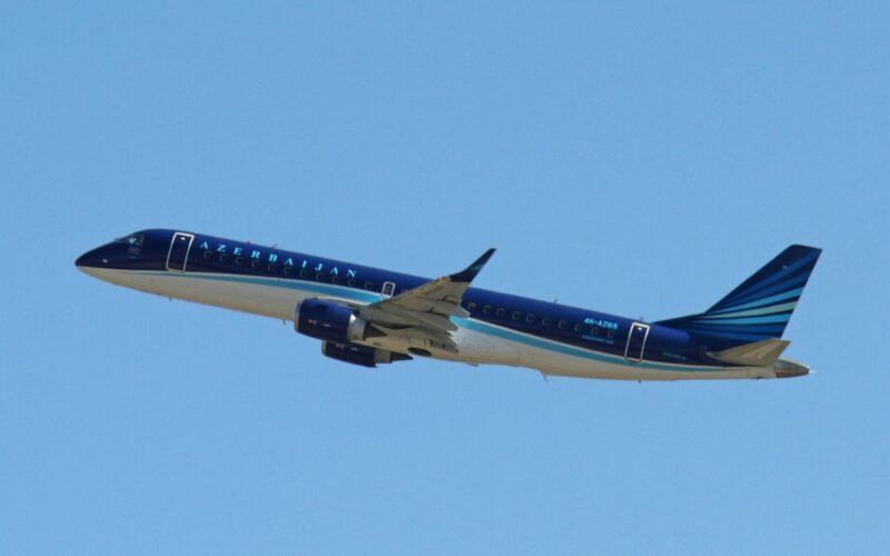 Azerbaijan Airlines Embraer E-190 4K-AZ65