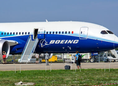 Boeing 787