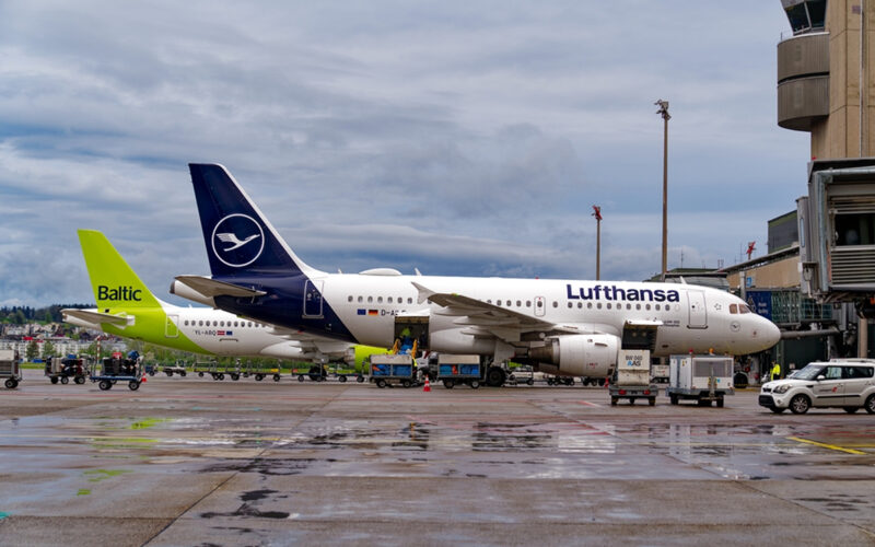 Lufthansa airBaltic