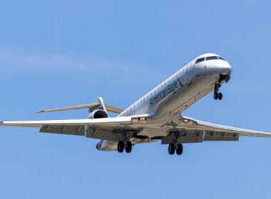 PSA Airlines American Eagle CRJ-700