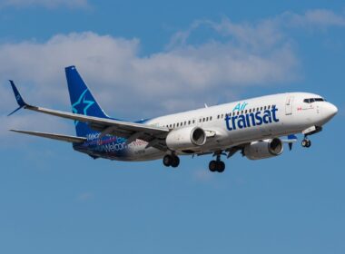 Air Transat Boeing 737-800