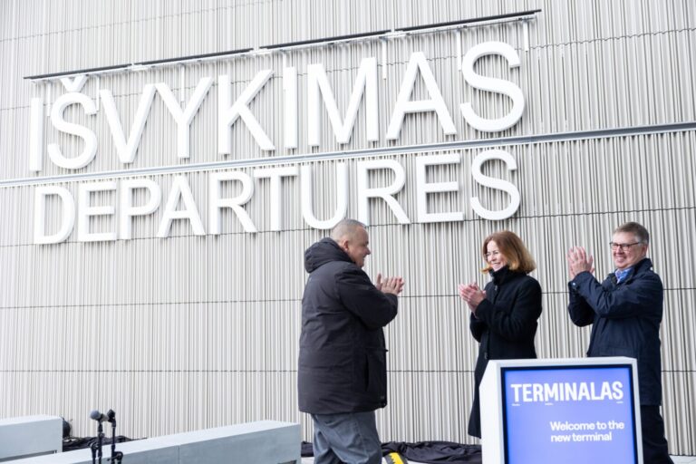 Vilnius Airport new passenger departure terminal