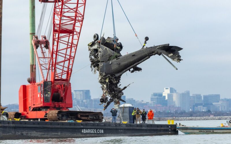 Black Hawk wreckage Washington DC