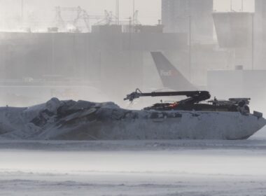 Delta CRJ900 crash in Toronto