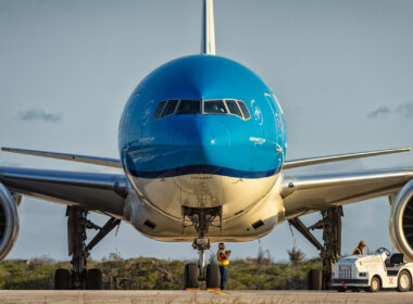 KLM 777