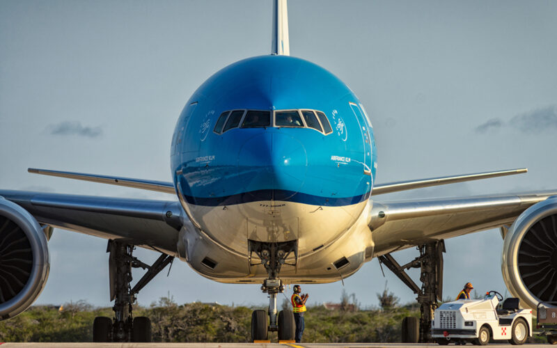 KLM 777