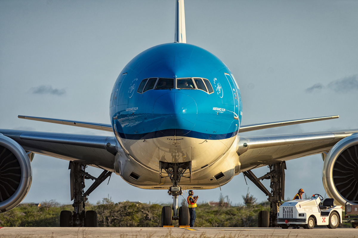 KLM 777