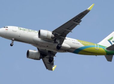 SalamAir Airbus A320neo