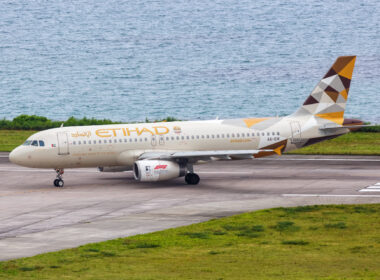 Etihad Airbus A320 airplane