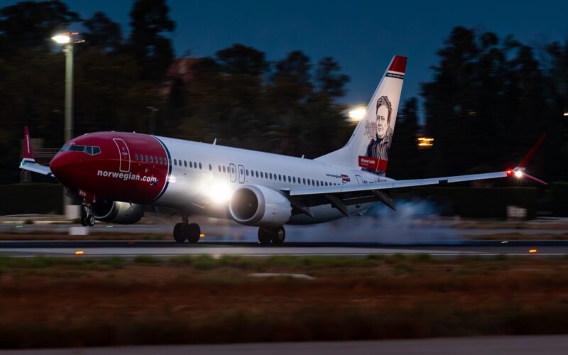 Norwegian Boeing 737 800