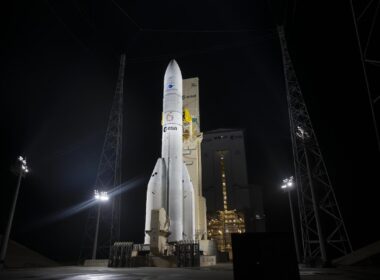 Second_Ariane_6_in_the_spotlights