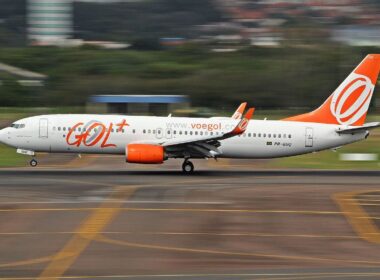 737-800_gol_sbpa_34270897346-2.jpg