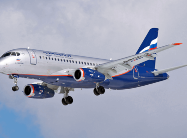 800px-aeroflot_sukhoi_superjet_100-95_ra-89002_svo_2012-4-6-1.png