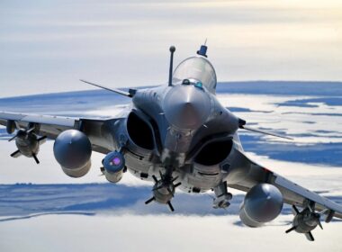 A Dassault Rafale fighter jet flying