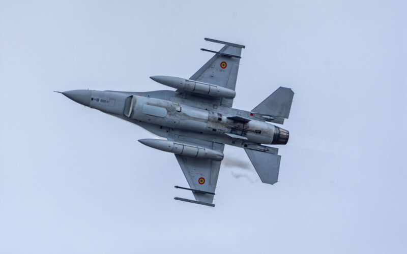 A Romanian F-16 fighter