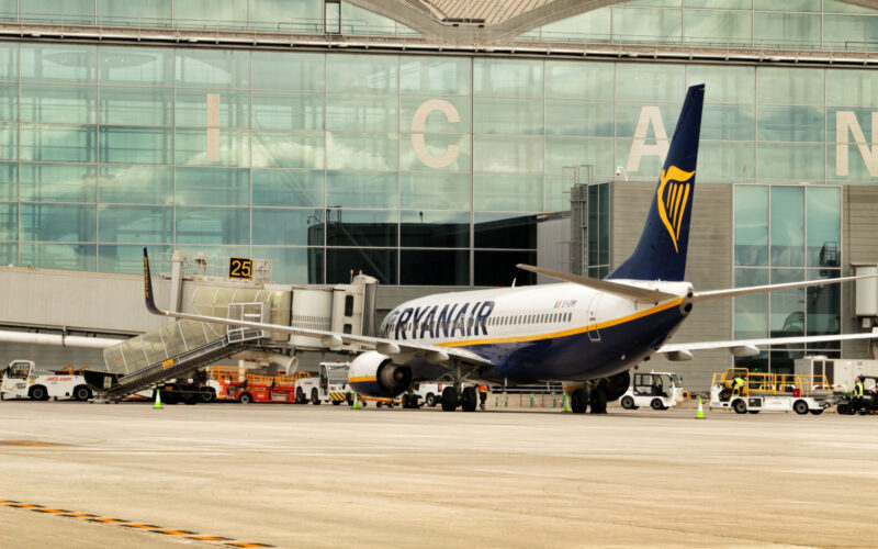 A Ryanair Boeing 737 being refueled in Spain