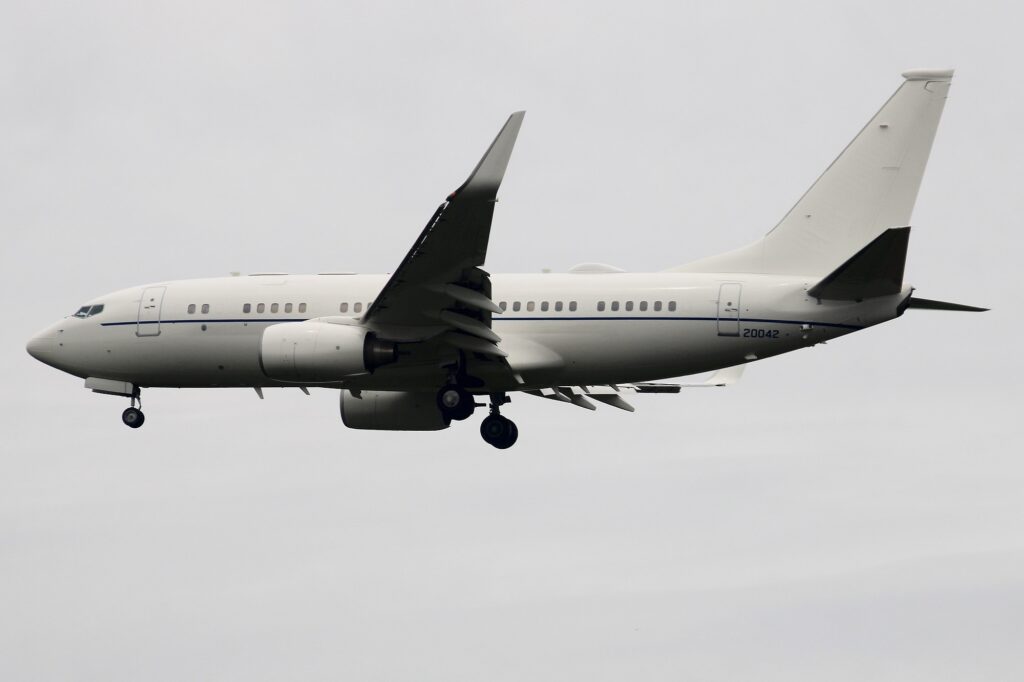 A Boeing C 40B Clipper carrying Jill Biden was forced to return to Denver due to a crack in the windshield