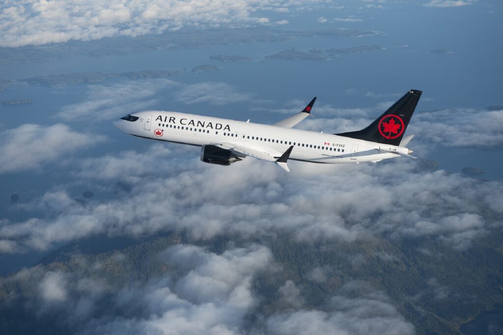 Air Canada Boeing 737 MAX 8