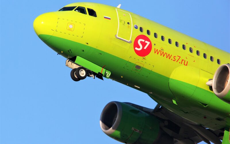 S7 Airlines Airbus A319 jet