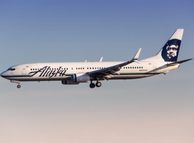 Alaska Airlines Boeing 737-900