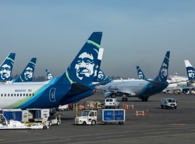 Despite a net loss of $142 million, Alaska Airlines still repurchased $18 million of its own stock