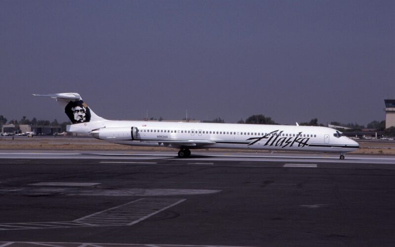 Alaska Airlines MD 83 N963AS