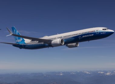 Boeing 737 MAX 10