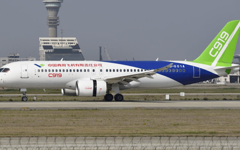 Chinas HNA Aviation Group is ordering 100 aircraft from COMAC including 60 C919 and 40 ARJ21s