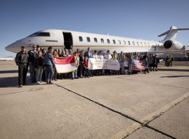 Celebrations-Of-The-Longest-Business-Flight-Ever.jpg