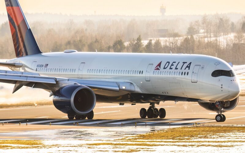 Delta Air Lines denied that its Airbus A350 was damaged by gunfire following an attempted robbery in Santiago Chile