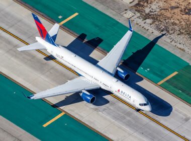 A Delta Air Lines Boeing 757 and Aeromexico Boeing 737 was involved in a ground collision between two taxiways at MEX