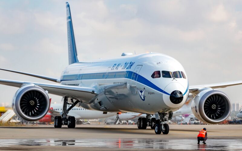 El Al and AerCap signed agreement for the airline to lease two Boeing 787 9s