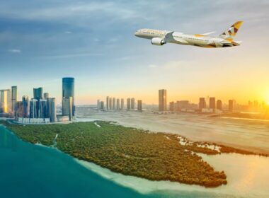 Etihad Airways Boeing 787 aircraft flying near Abu Dhabi