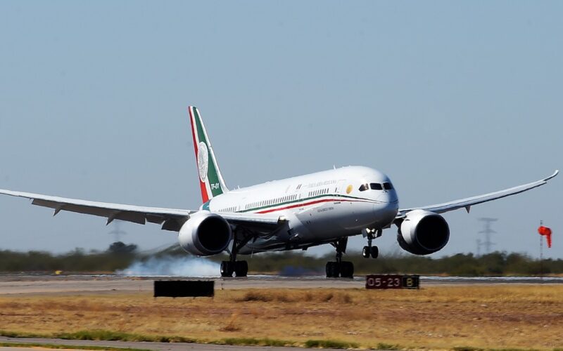 Fuerza Aérea Mexicana Boeing 787-8 Dreamliner