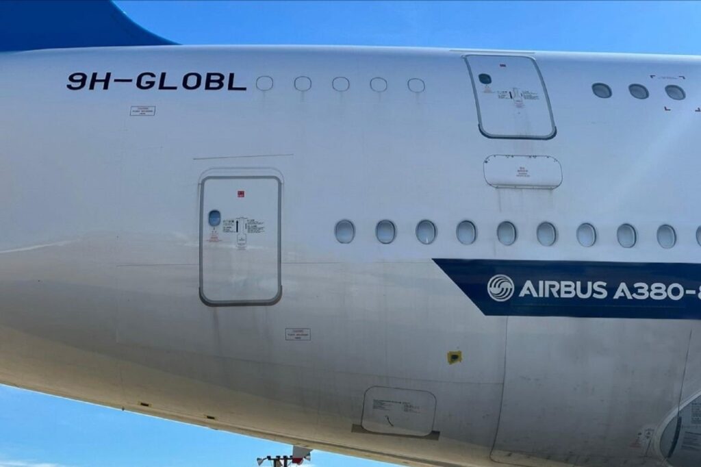 Global Airlines A380 9H GLOBL