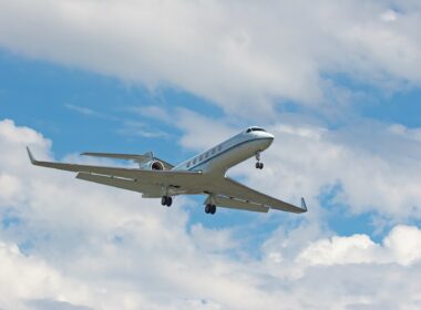 A Gulfstream V carried five American citizens from Qatar to the US following their release from Iran