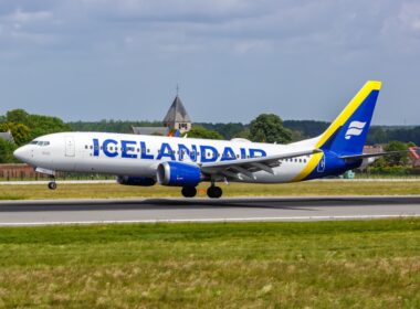 Brussels,,Belgium,-,May,21,,2022:,Icelandair,Boeing,737,Max