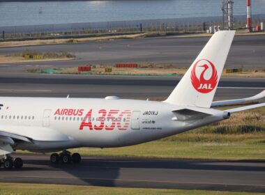 Tokyo,Japan,-,2022,Nov,12,-,Japan,Airlines,Airbus