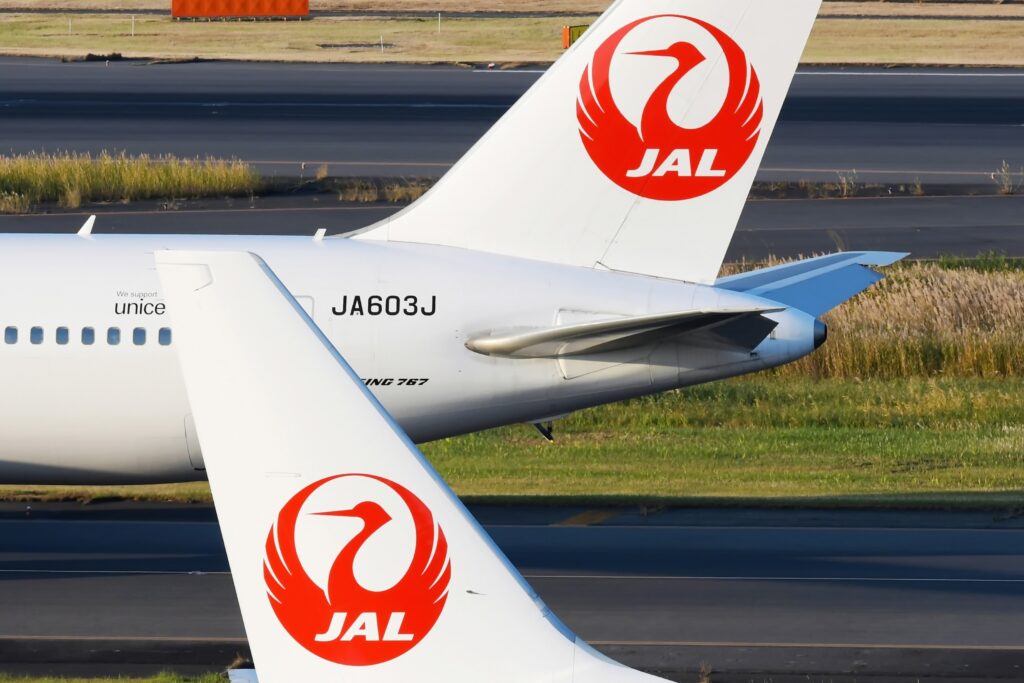 Japan Airlines and Boeing finalized an agreement for 21 Boeing 737 MAX aircraft